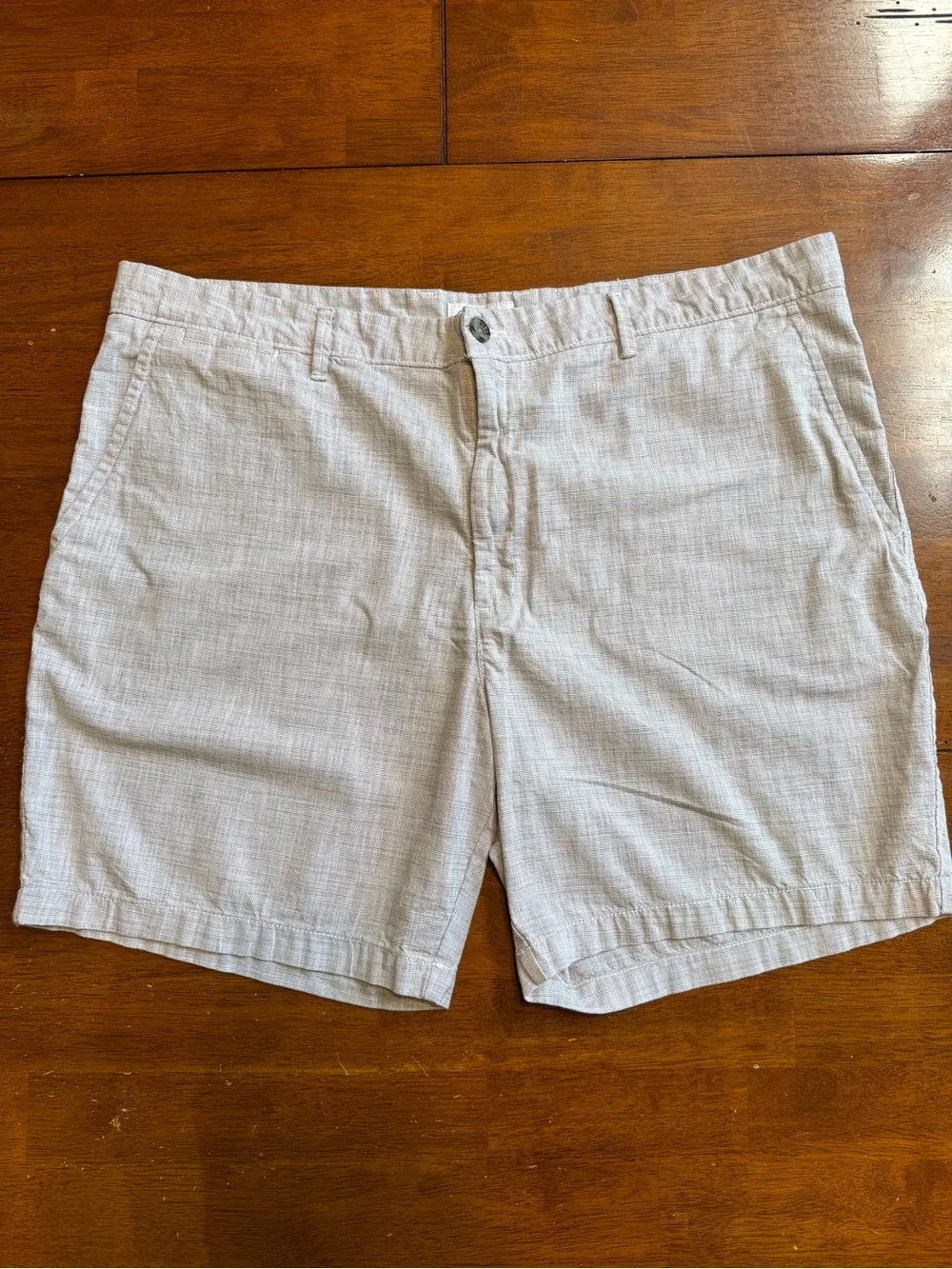 Goodfellow & Co Light Gray Men's Flat-Front Shorts